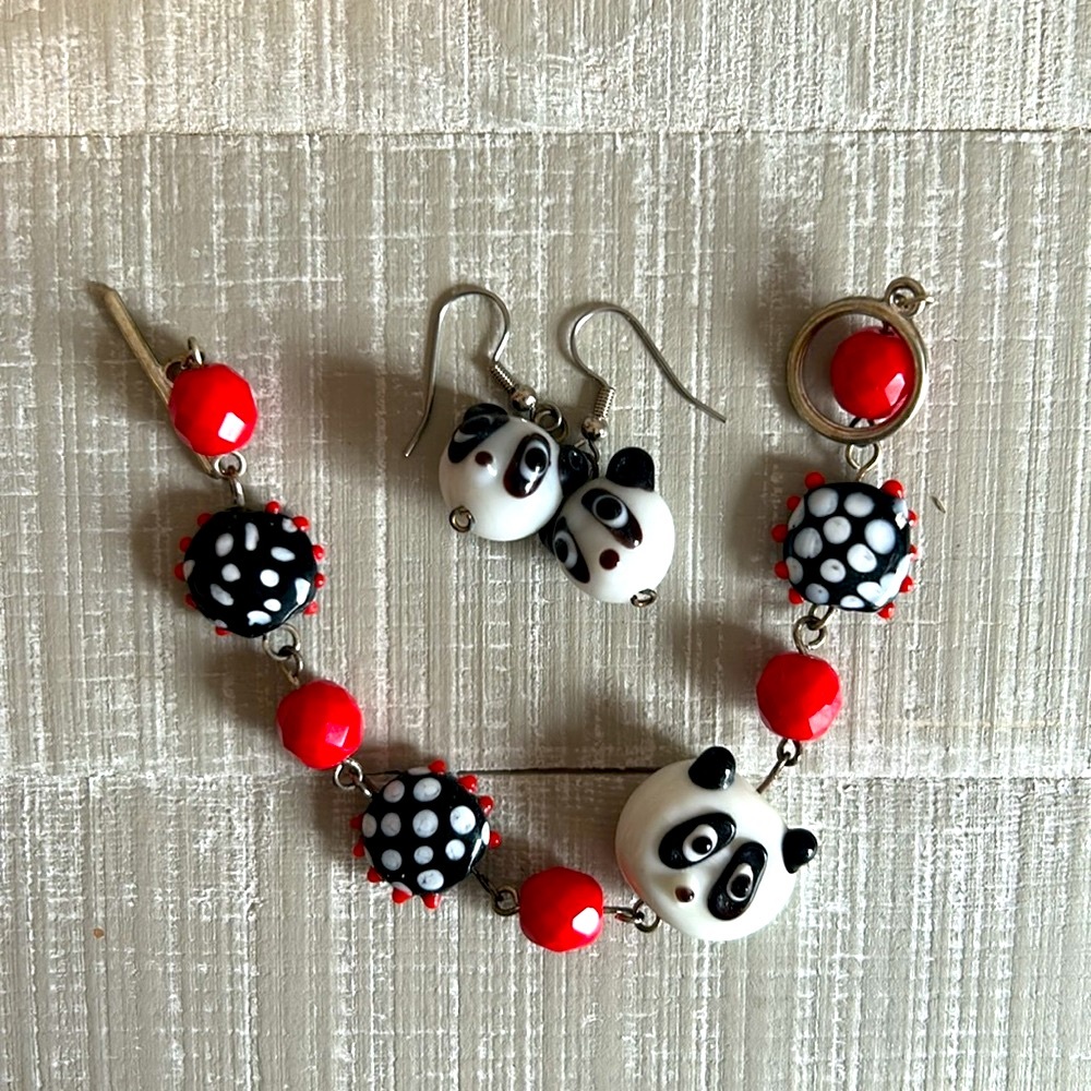 EUC Panda and Polka Dot Bead Earrings/Necklace Set